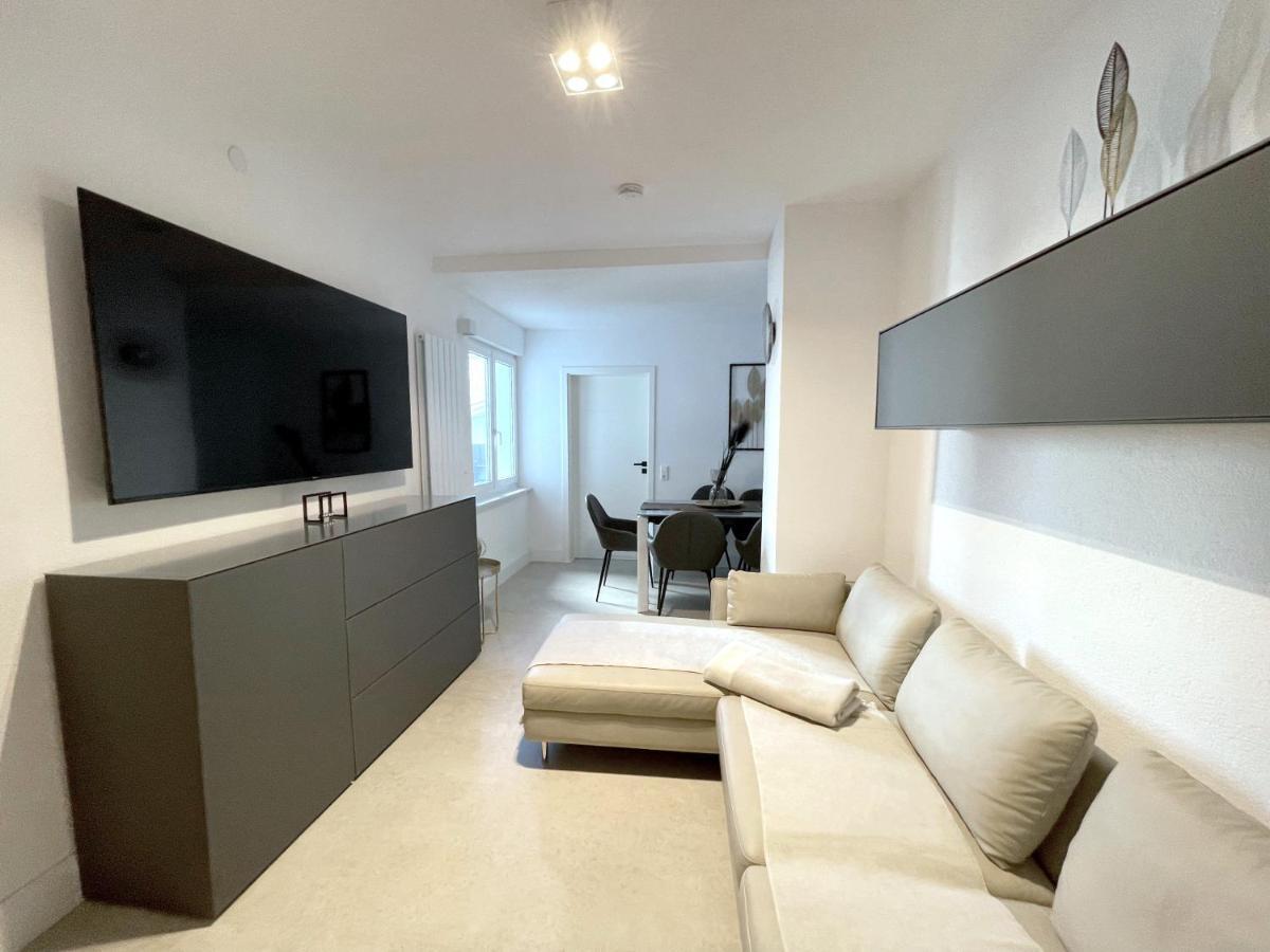 F10 Apartments Ulma Esterno foto