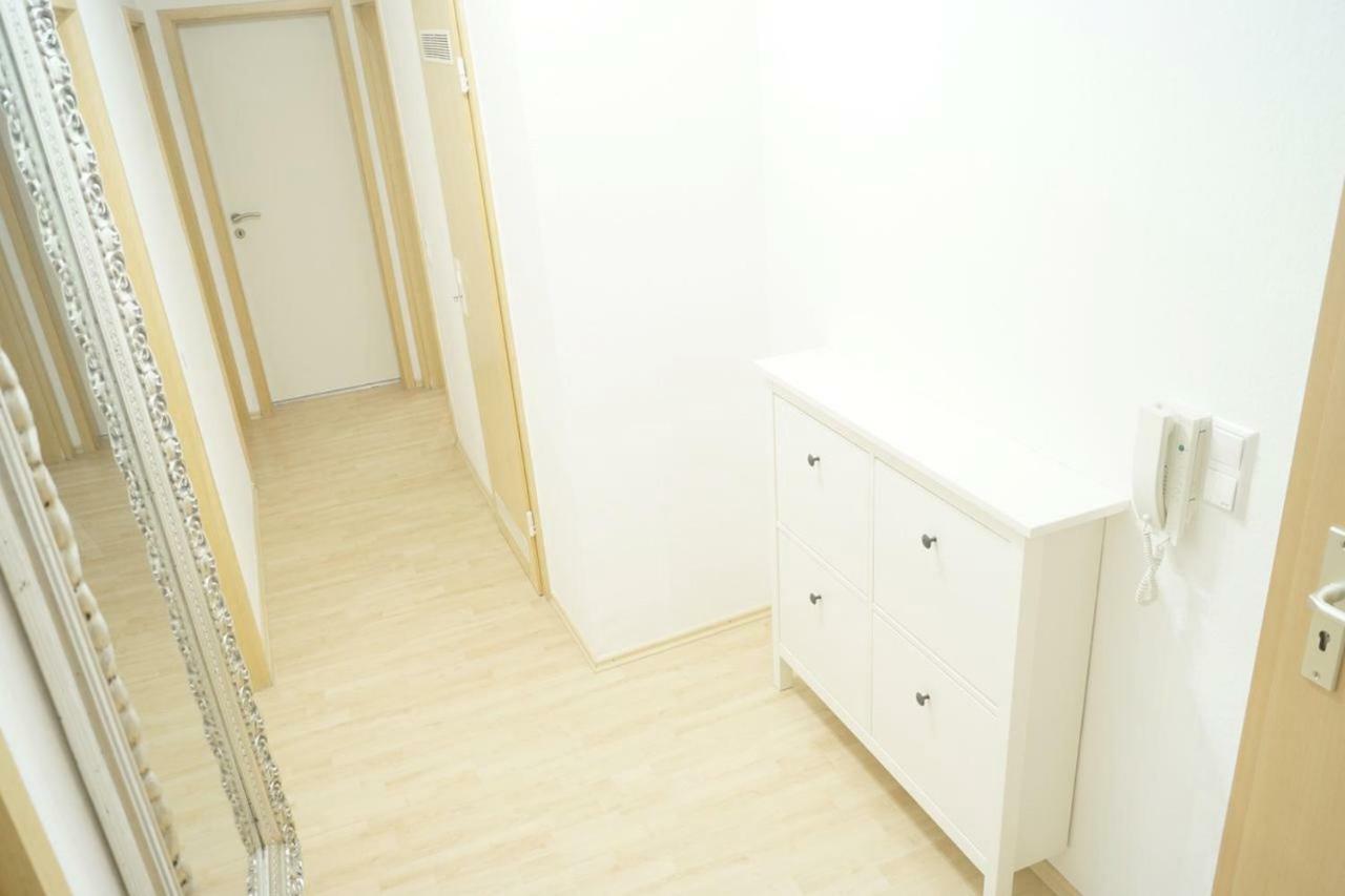 F10 Apartments Ulma Esterno foto